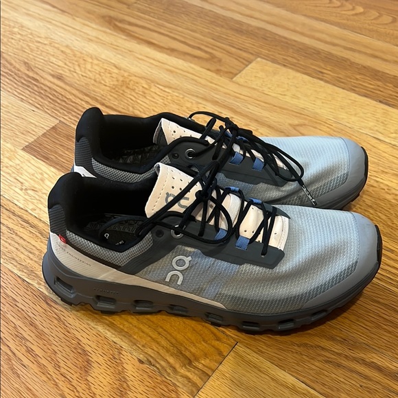 Women’s On Cloudvista Athletic Shoes - Picture 2 of 5